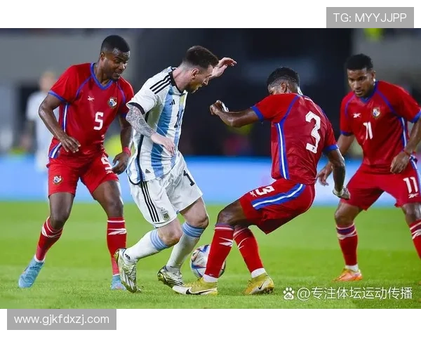 友谊赛强度惊人梅西遭恶犯阿尔马达眉骨重伤 友谊赛强度惊人梅西遭恶犯阿尔马达眉骨重伤